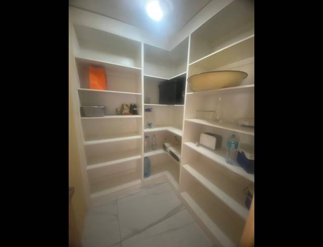 4 BEDROOM HOUSE FOR SALE IN AERORAND